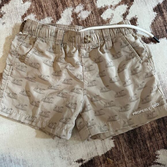 Properly Tied dog shorts - Picture 1 of 2